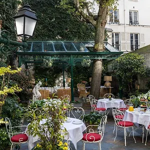 Des Marronniers Hotel
