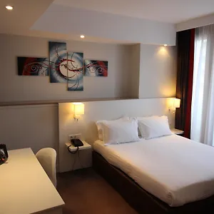 3* Hotel Paris-auteuil By Ihg